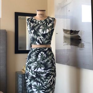 Green foliage print set